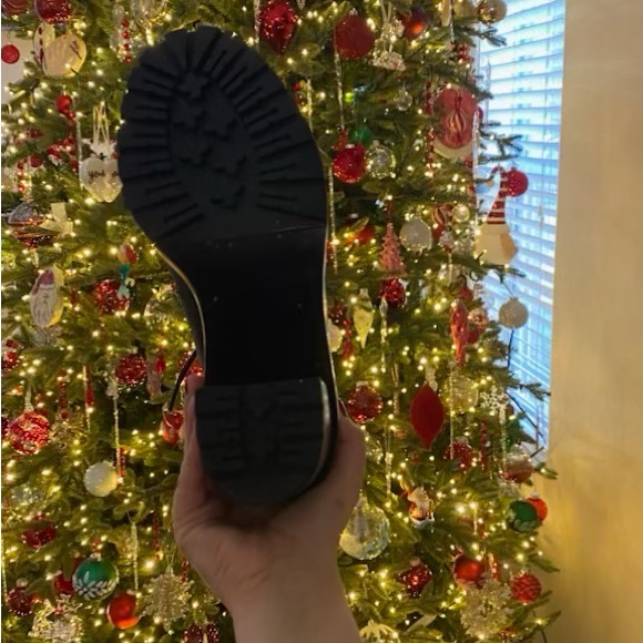 Tory Burch Miller Womens
Leather Round Toe Mid-Calf
Boots size 7.5 Med. With - Picture 10 of 14